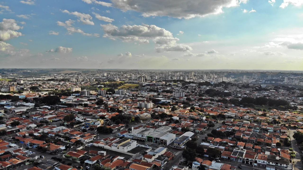 Americana reúne bairros arborizados, comércio e áreas de lazer //