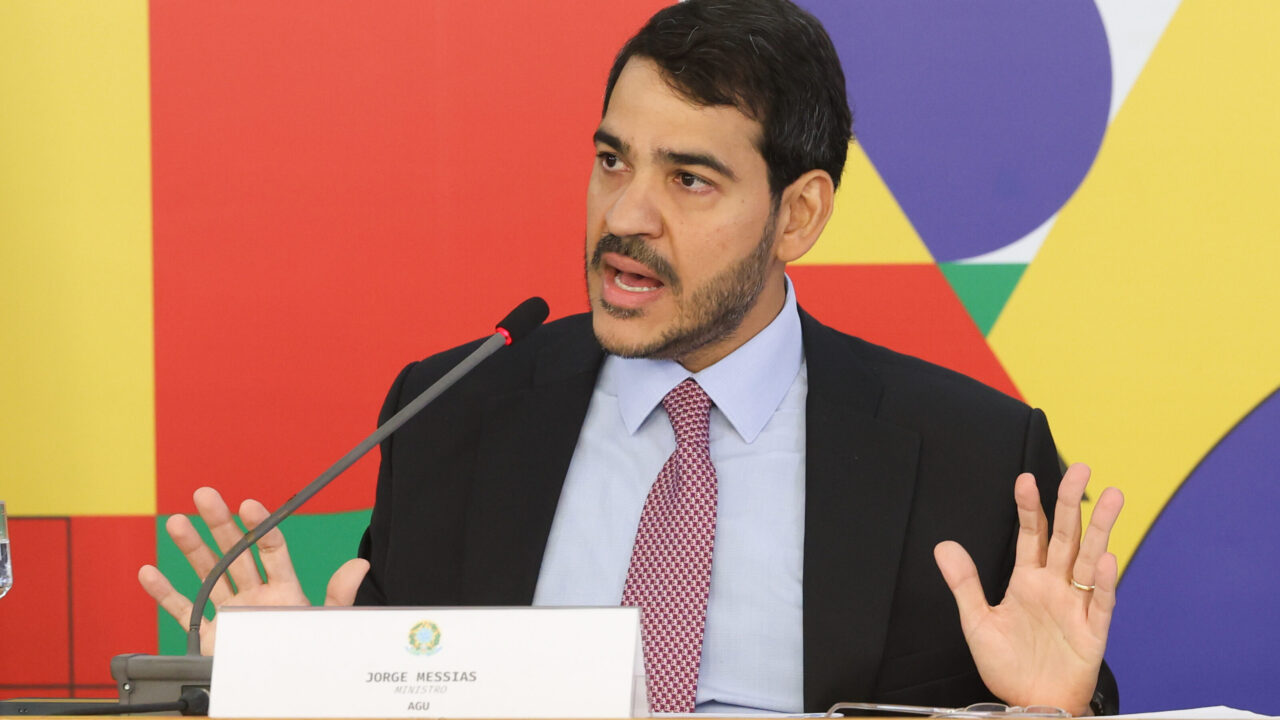 Criador do ‘Ministério da Verdade’, Messias defende “liberdade para criticar”