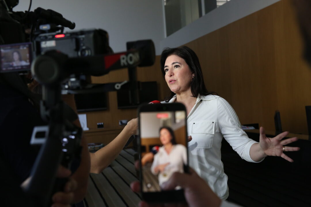 Tebet surfa no relatório da PF sobre Moraes e defende inquérito