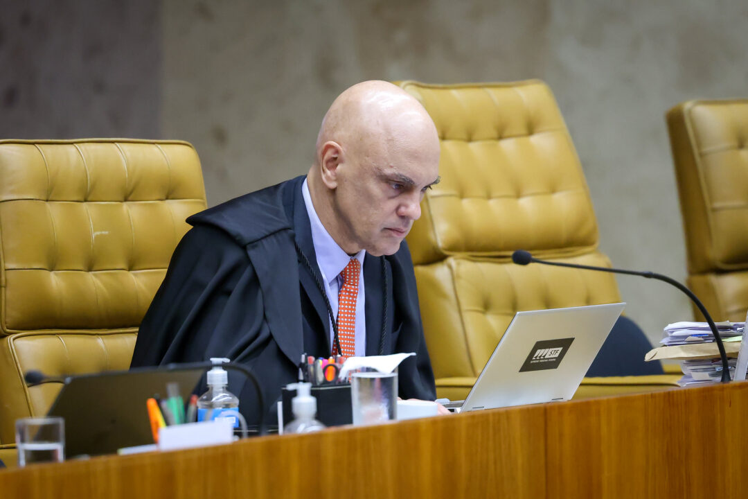 Crusoé: Moraes já suspendeu nomeação de diretor da PF