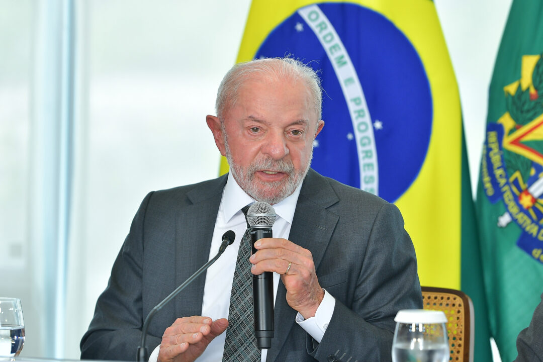 Moraes prestou “grandes serviços à democracia”, diz Lula