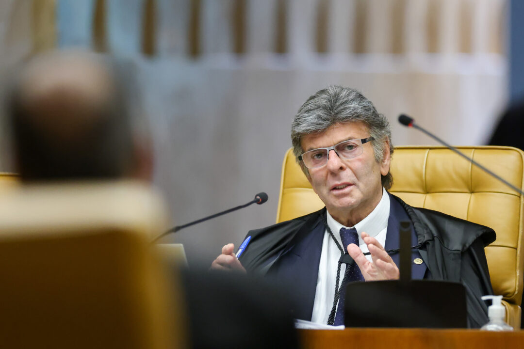 Fux é sorteado relator em ação sobre esposa de Moraes e Vorcaro