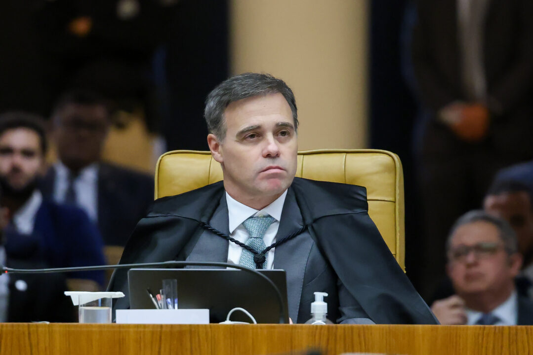 Mendonça rebate Gilmar e acusa “palanque ou picadeiro” no STF