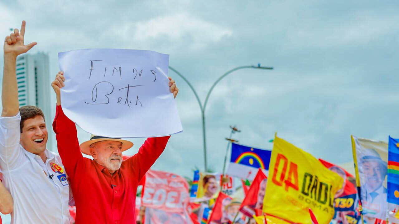 Lula confirma que não merece confiança
