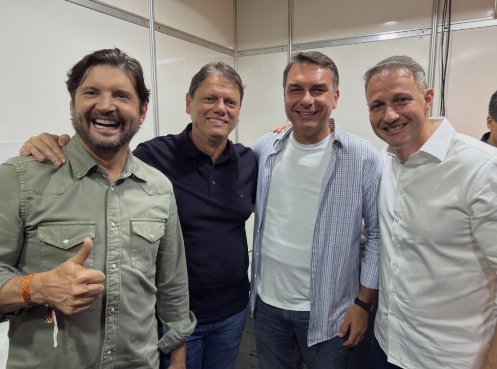 Crusoé: Direita assume liderança na corrida ao Senado em SP, indica Realtime
