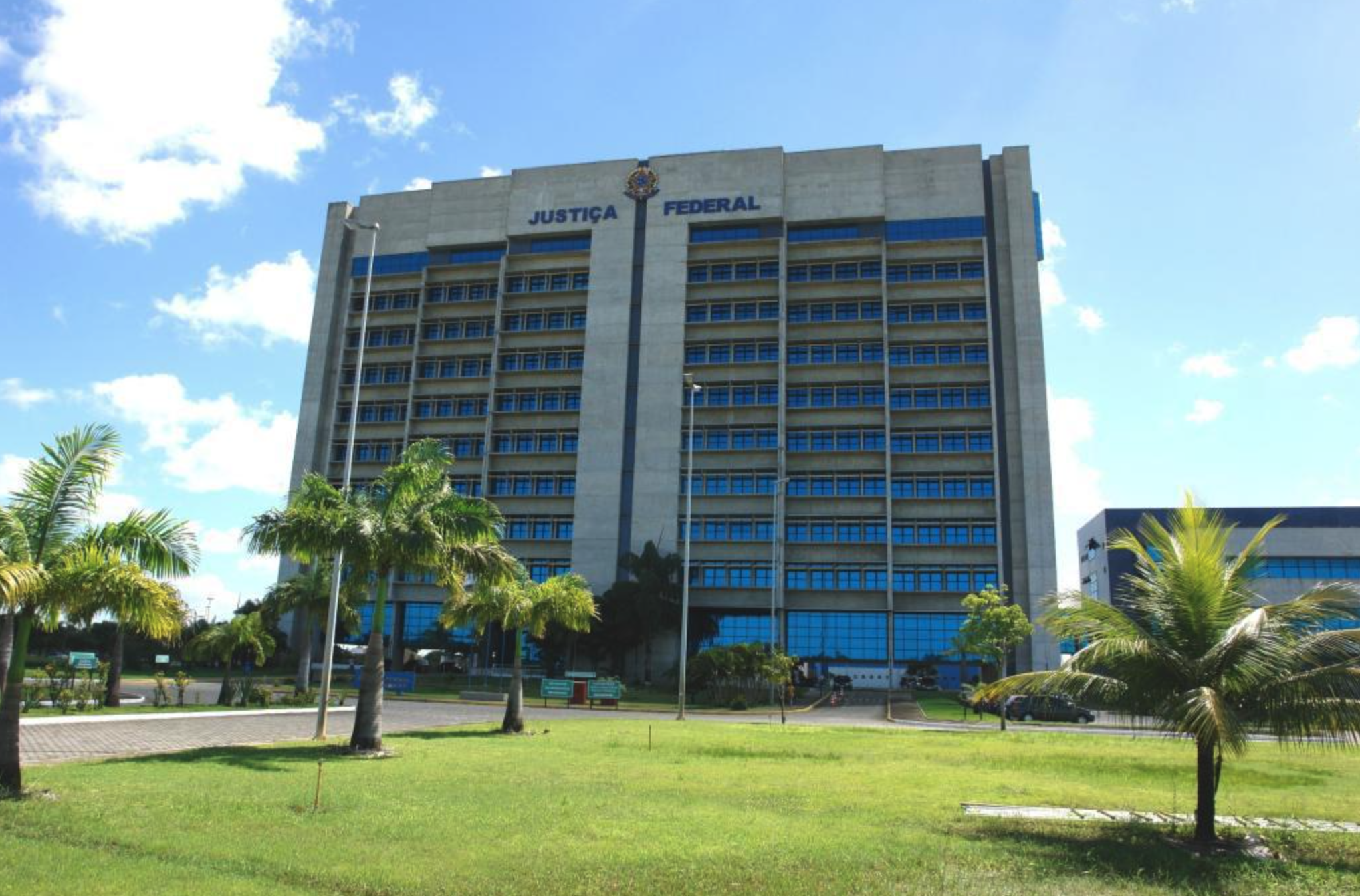 Justiça manda prender ex-secretário do Recife investigado por propina - Foto
