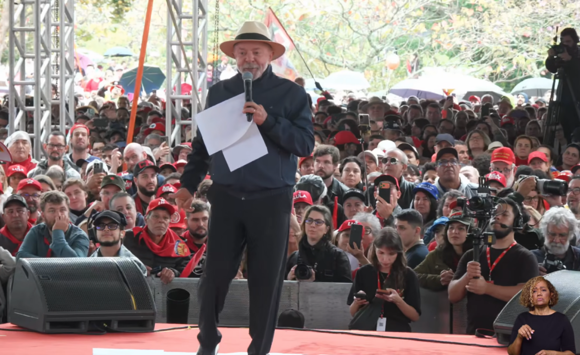 Quero ganhar para manter Bolsonaro na cadeia, diz Lula