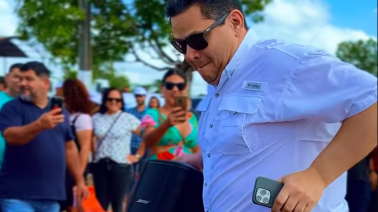 Davi Alcolumbre dança