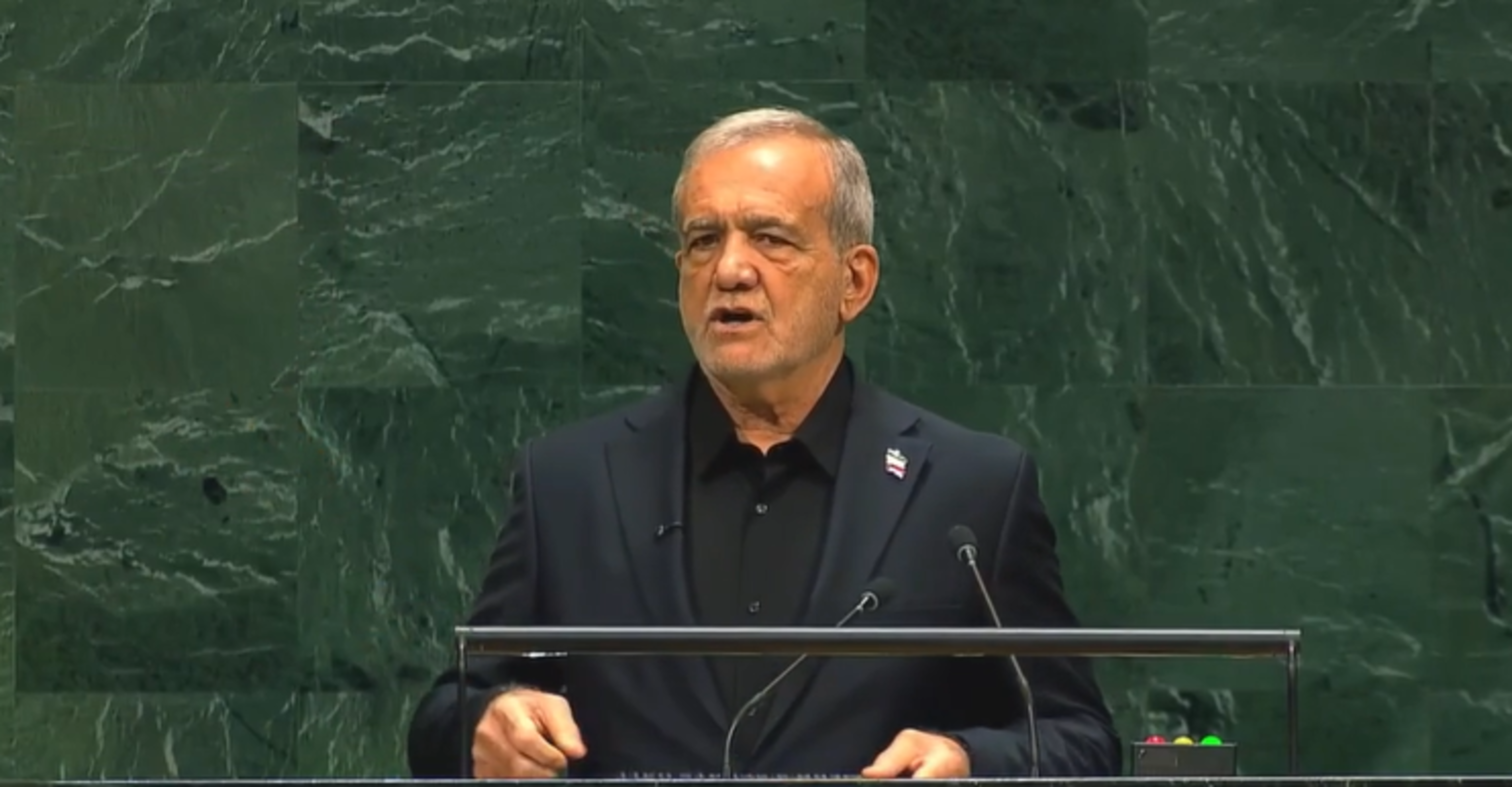 Presidente do Irã acusa EUA de terrorismo na ONU