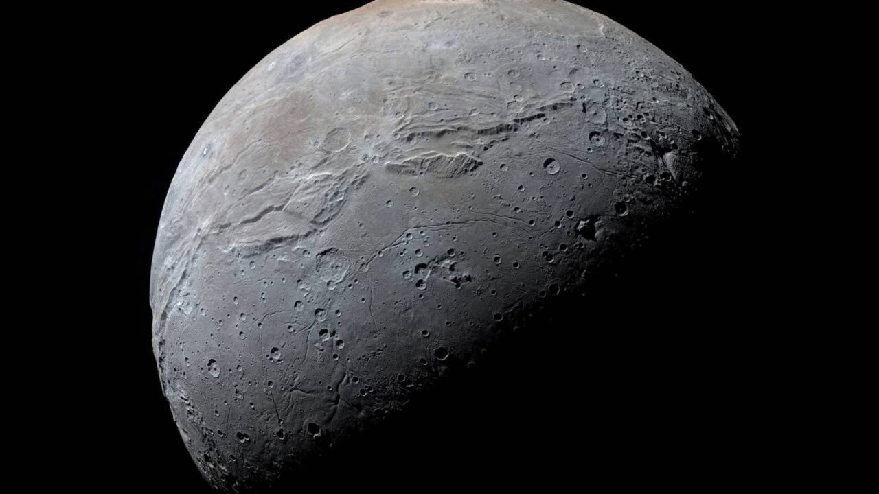 A atmosfera de Plutão provavelmente persistiu, de alguma forma, por milhões de anos, mas observações sugerem que sua pressão caiu 16% entre meados de 2021 e julho de 2023