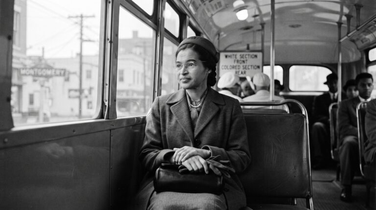 A história e a lição de coragem de Rosa Parks na luta contra o preconceito
