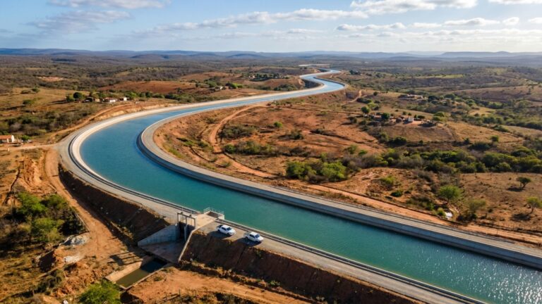 Projeto de 297 km vai levar água do Rio São Francisco para 1 milhão de pessoas usando a própria gravidade, sem precisar de bombeamento pelo caminho