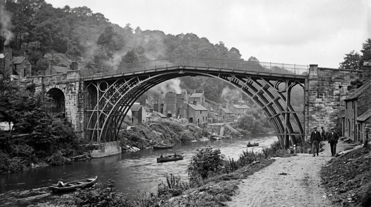 Uma ponte de ferro mudou o que parecia possível construir e estrutura de 1779 virou símbolo da Revolução Industrial