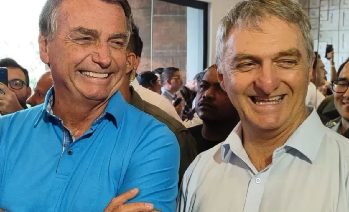 Bolsonaro pede a Moraes autorização para receber visita do irmão