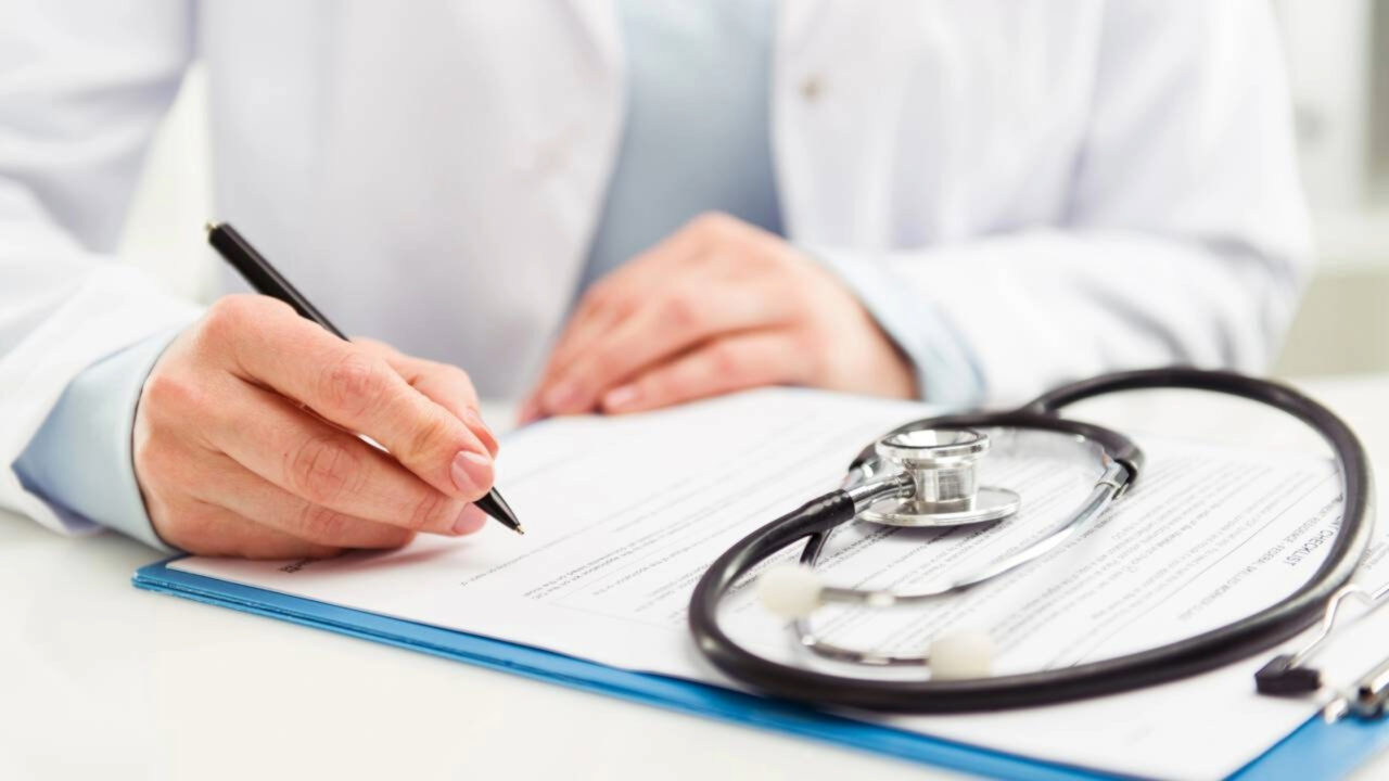 Médico condenado a devolver quase meio milhão de euros ao Estado