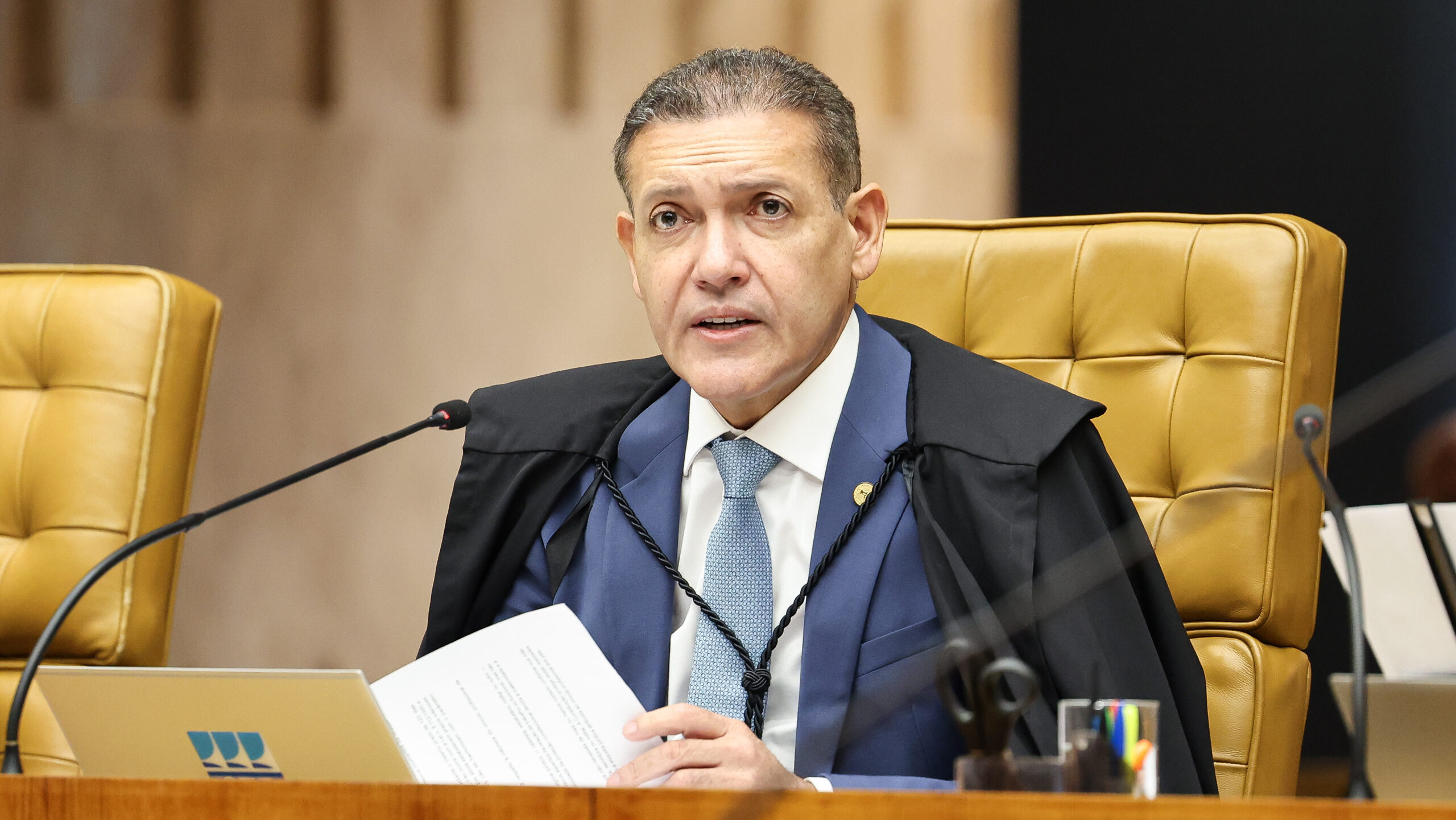 Crusoé: Sujeira suprema