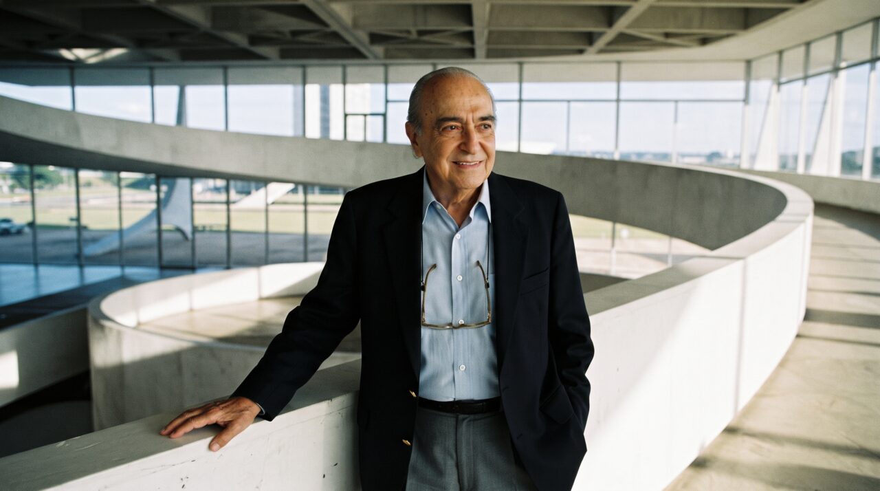 Oscar Niemeyer, o maior nome da arquitetura nacional: “A gente tem é que sonhar, senão as coisas não acontecem”