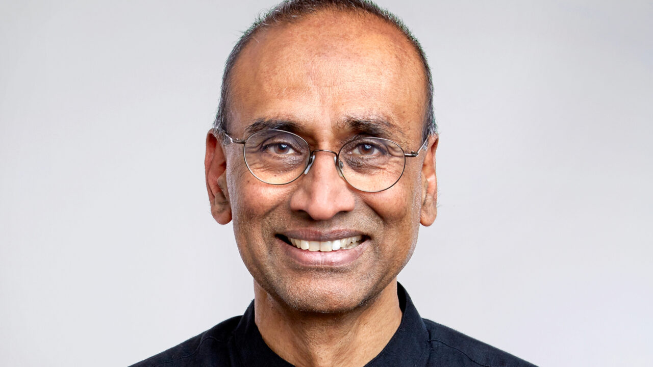 “Venki” Ramakrishnan, biólogo molecular e prémio Nobel da Química “Quando uma pessoa atinge os 108 anos