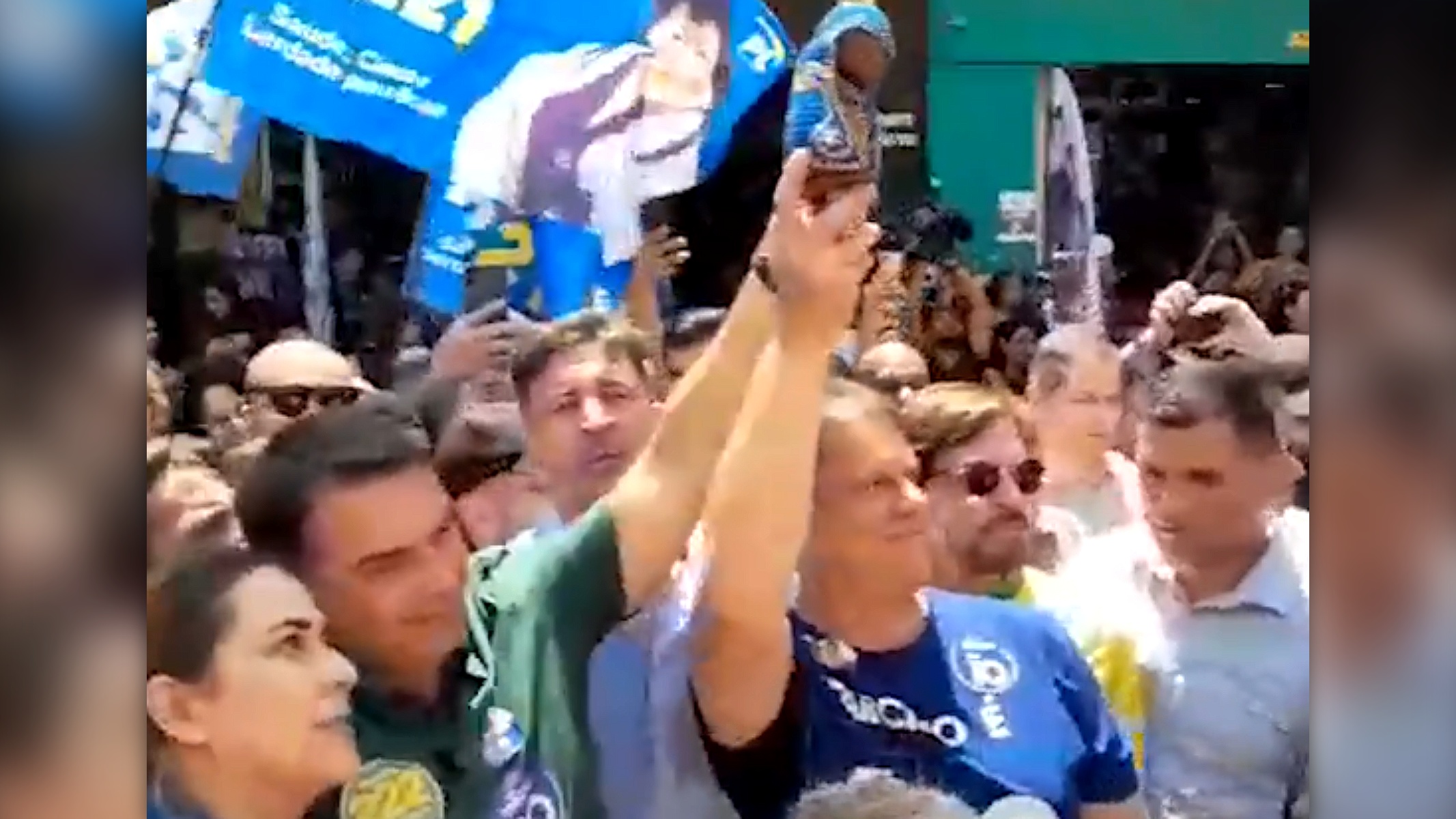 Crusoé: Evangélico, Flávio levanta imagem de Nossa Senhora em ato eleitoral