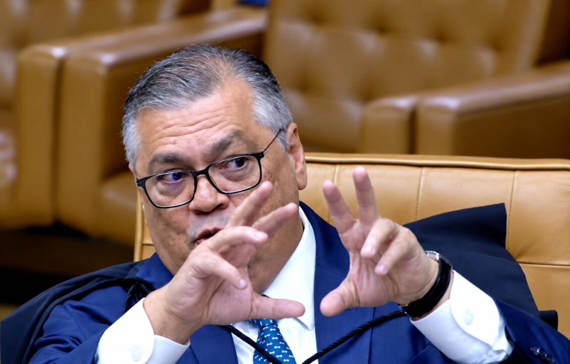 Dino manda PF investigar suposta omissão da CVM no caso Master