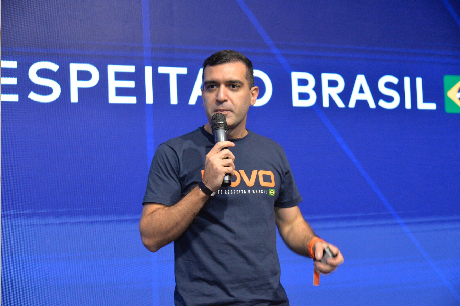 Novo mobiliza vereadores para pressionar Senado contra Moraes - Foto