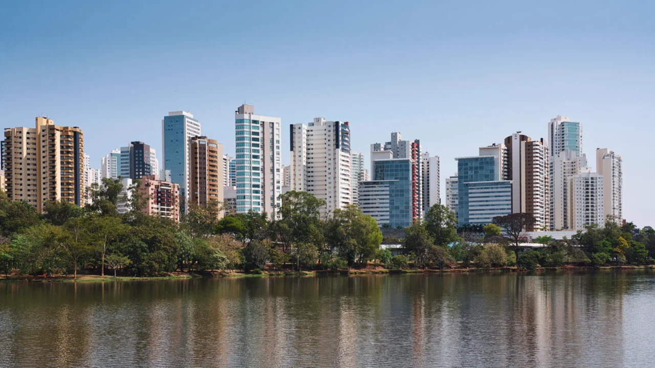 Londrina chama aten&ccedil;&atilde;o pela boa estrutura e pela qualidade de vida // Cr&eacute;ditos: depositphotos.com / lhboucault