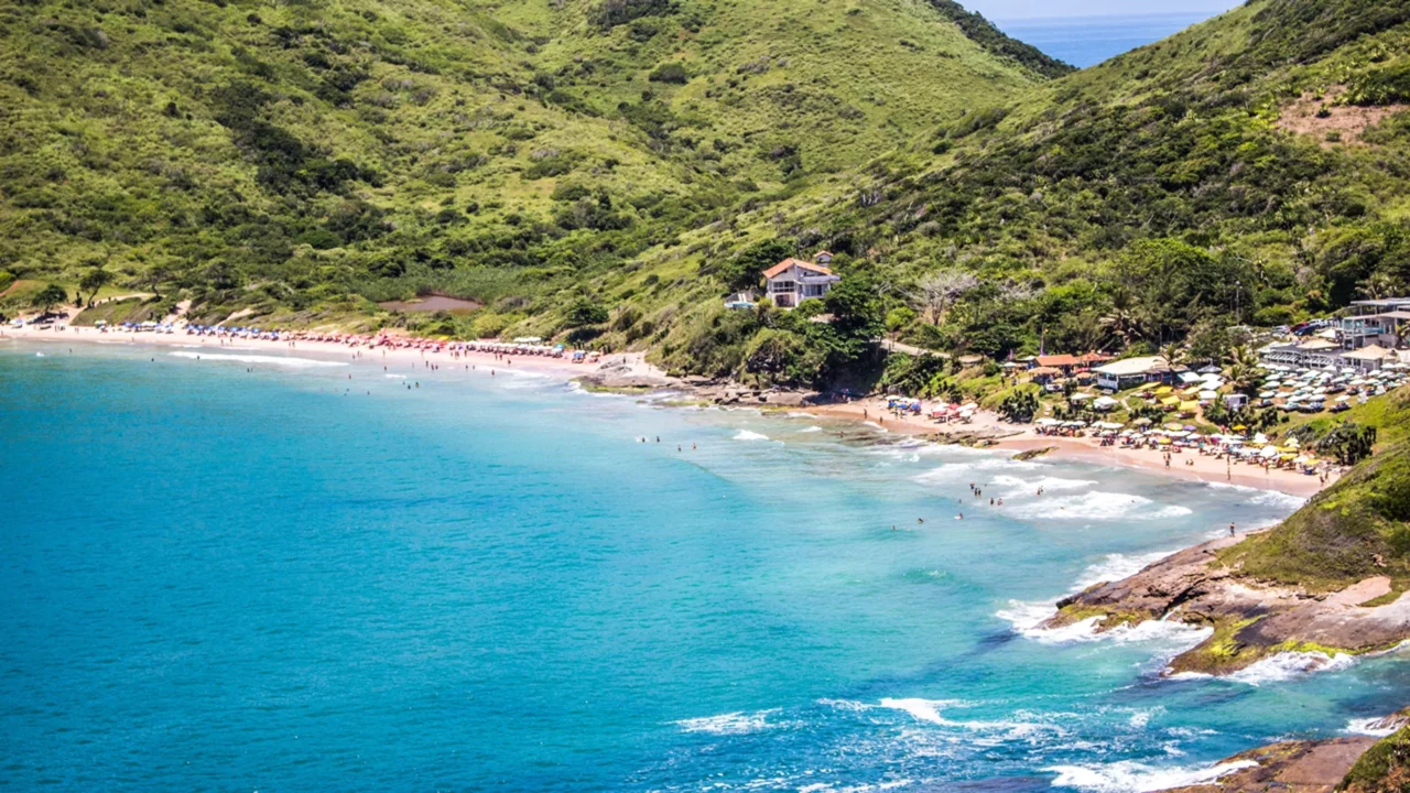 Armação dos Búzios se destaca pelas praias e pelo turismo // Créditos: Wikipedia / Wikimedia Commons
