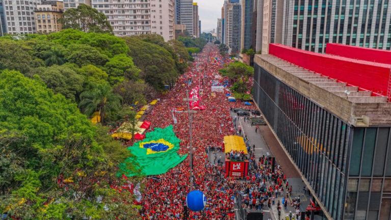 Manifestação pró-Lula na avenida Paulista