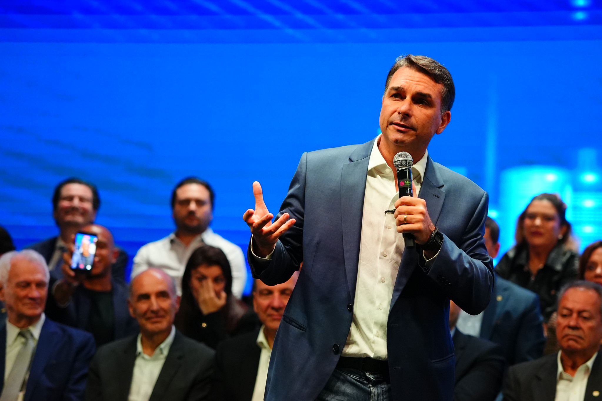 Expectativas econômicas melhoram após 1º turno, indica AtlasIntel