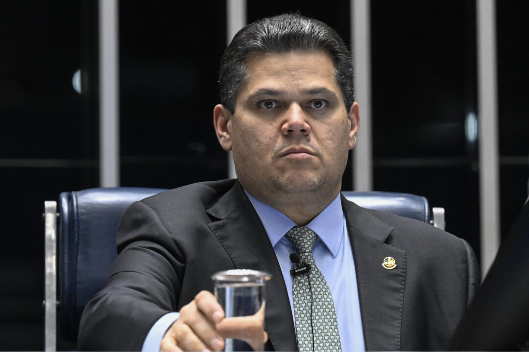 Alcolumbre marca votação da PEC da Segurança Pública