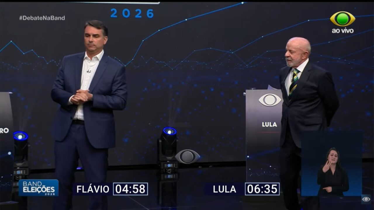 Debate da Band vira ‘casos de família’ entre Lula e Flávio Bolsonaro