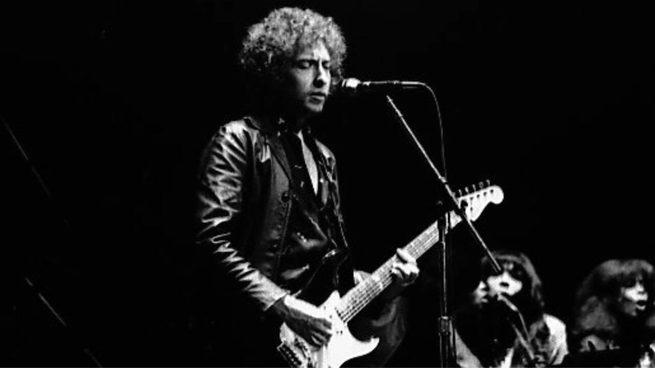 Bob Dylan, aos 85 anos e Prêmio Nobel de Literatura O tempo não avança, somos nós que nos movemos