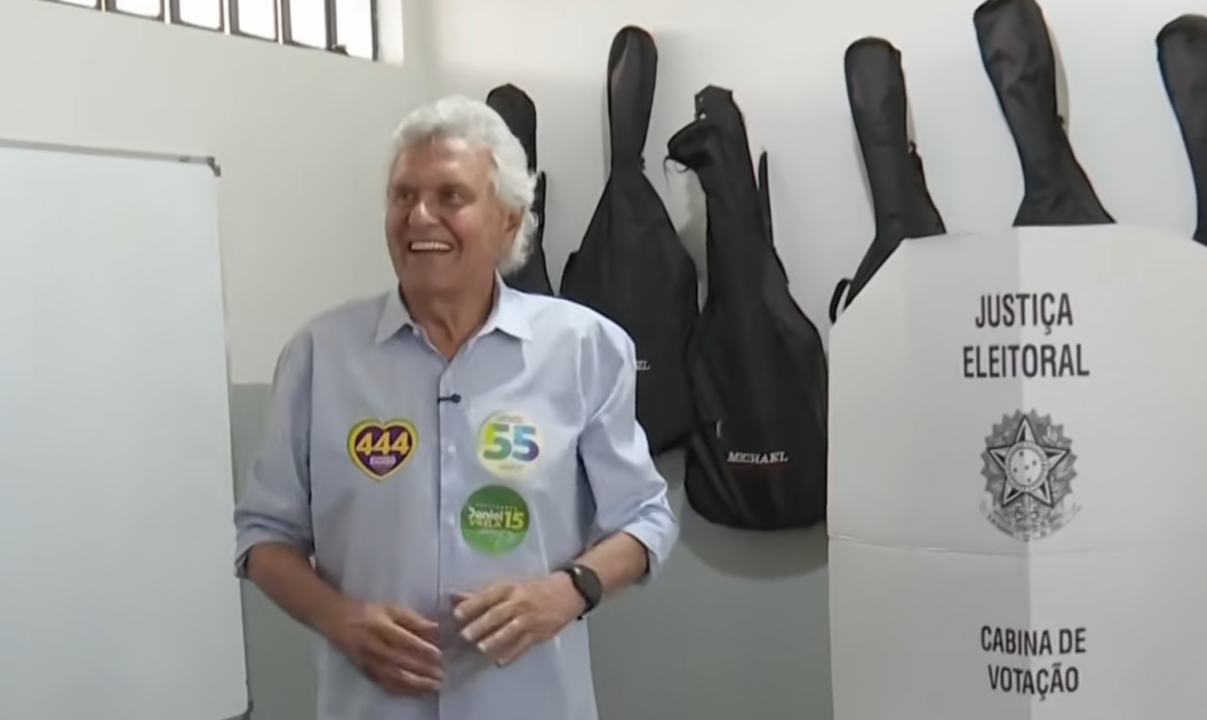 Caiado vota em Goiás e evita antecipar apoio no 2º turno