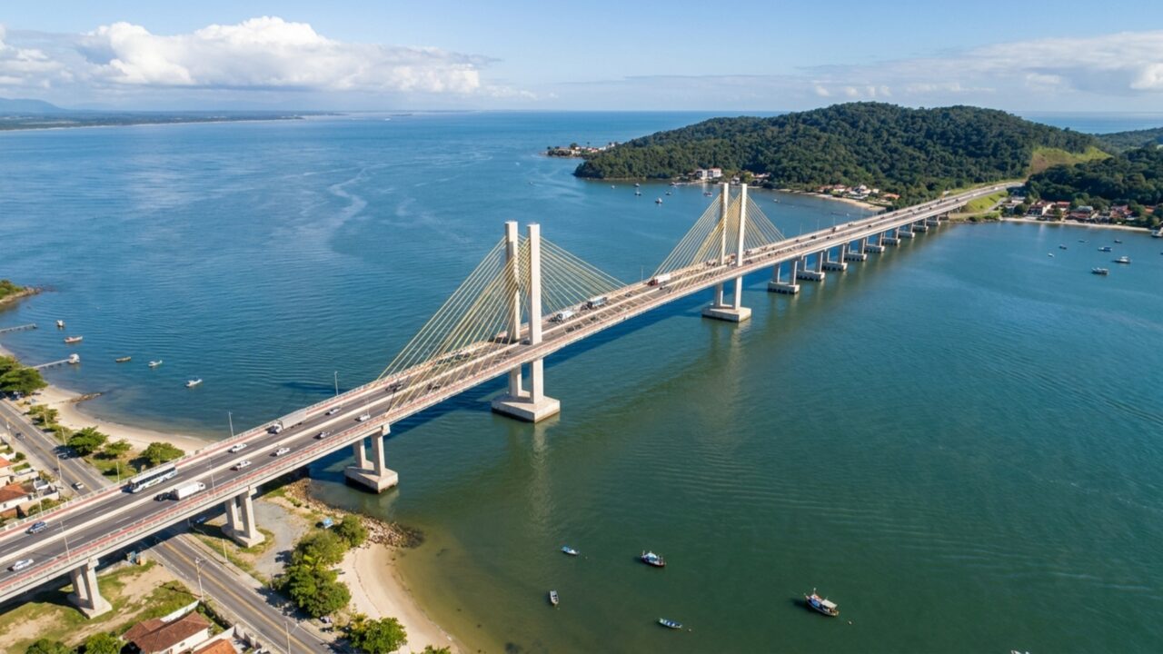 Depois de mais de 60 anos de espera, uma ponte de 1.244 metros foi inaugurada para substituir a travessia de balsa entre duas cidades do litoral brasileiro // IMAGEM ILUSTRATIVA