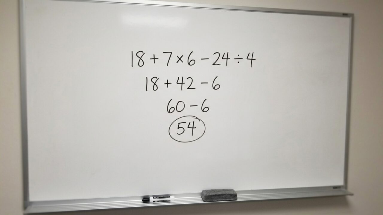 Tente resolver 18 + 7 × 6 - 24 ÷ 4 sem calculadora e teste sua memória do ensino fundamental