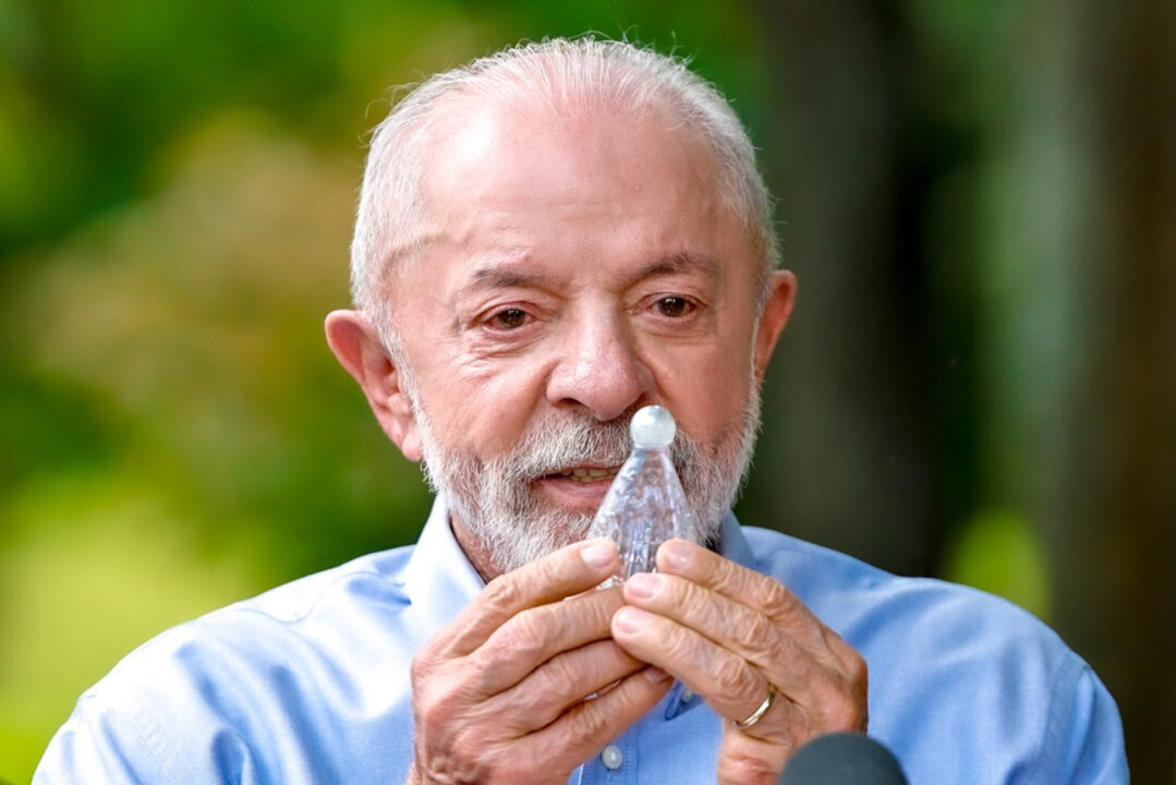 Crusoé: Guerra santa