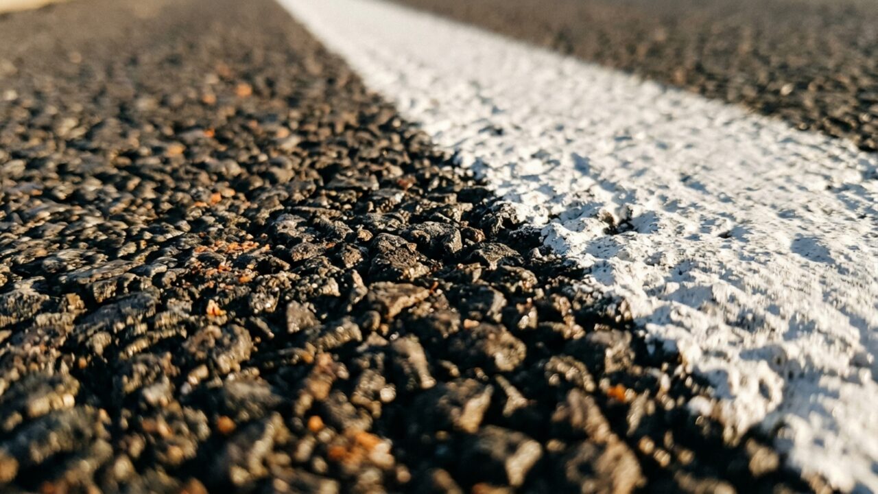 Mais de 500 km de rodovias, 96 km de duplicações e 107 km de acostamentos estão no centro de um projeto de R$ 8,5 bilhões que pretende transformar uma das principais ligações entre dois estados do Nordeste