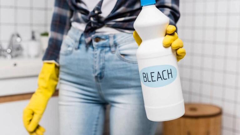 Marca de água sanitária tem venda proibida pela ANMAT