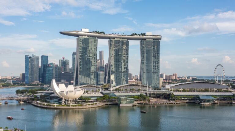 Engenharia e curiosidades da construção do hotel Marina Bay Sands em Singapura