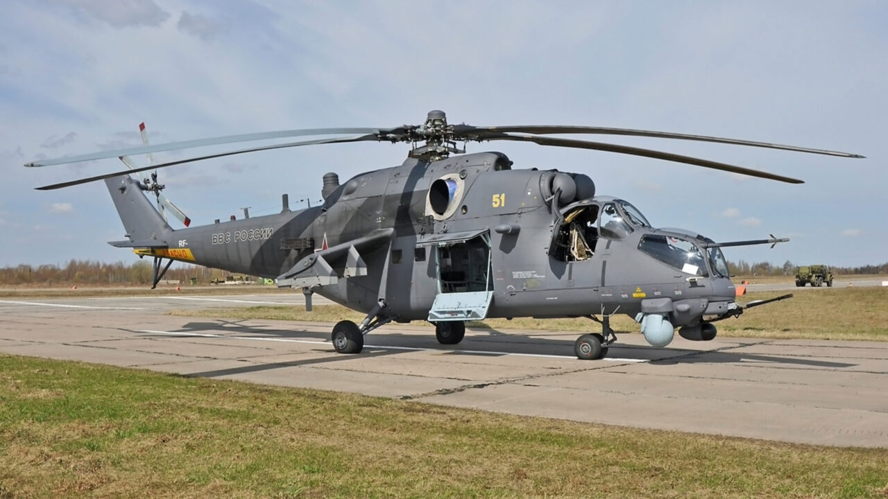 País da América Central ainda mantém helicópteros soviéticos de ataque após 40 anos e preserva uma rara capacidade militar
