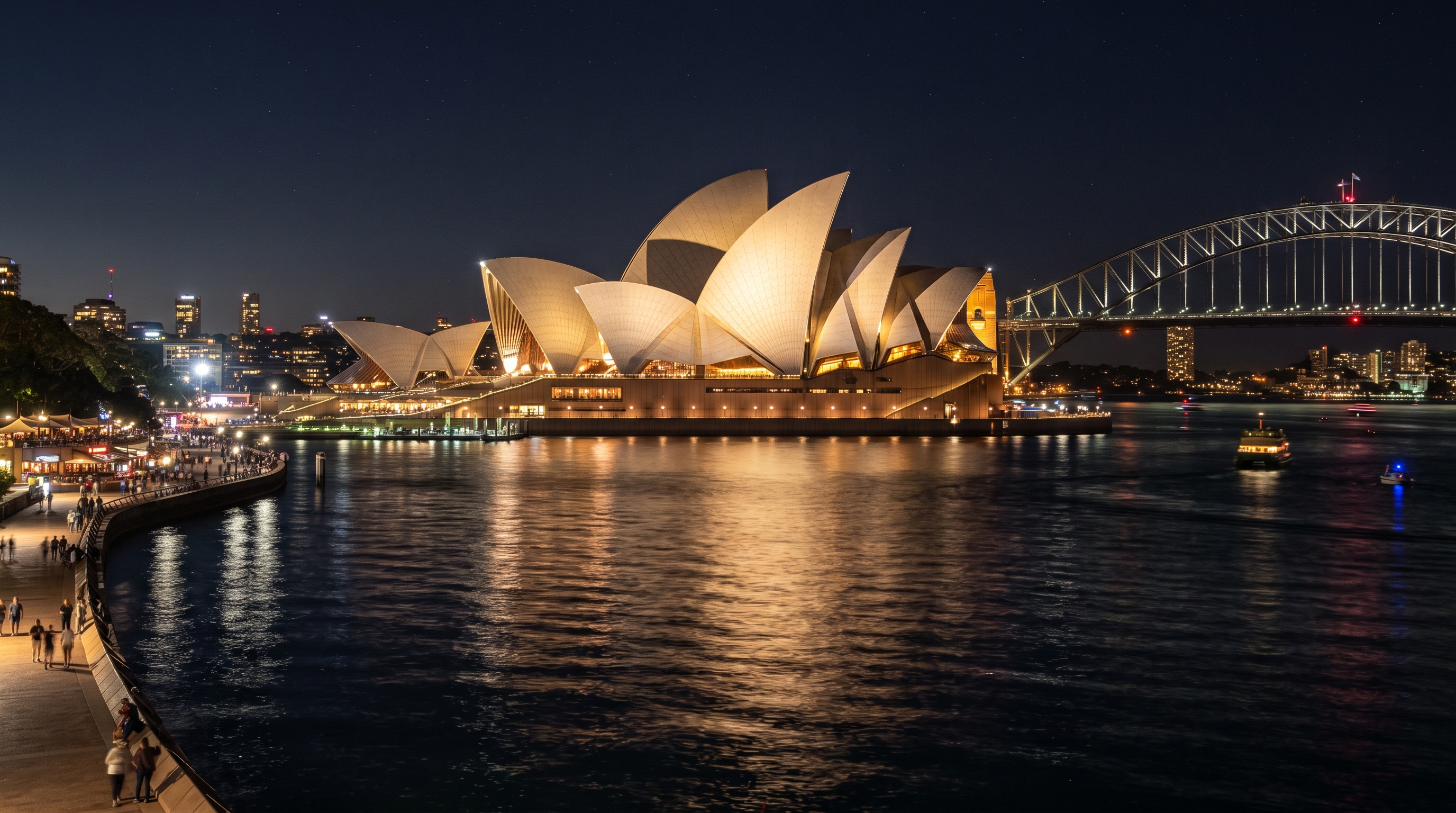 Coberta por mais de 1 milhão de azulejos autolimpantes em suas icônicas conchas de preceito, a obra-prima australiana precisou de 14 anos e dos primeiros computadores da história para calcular sua complexa geometria