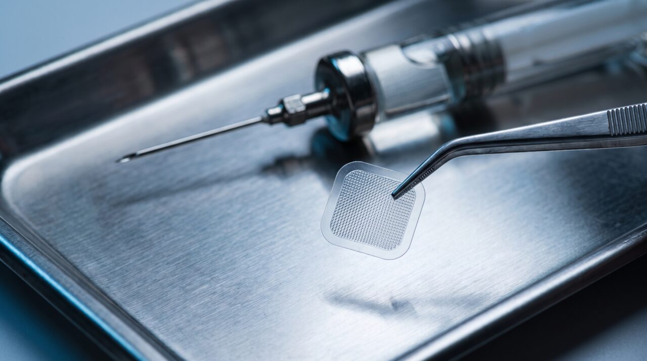 Uma vacina de RNA ficou estável por até um ano em temperatura ambiente depois que inteligência artificial ajudou a reformular suas nanopartículas