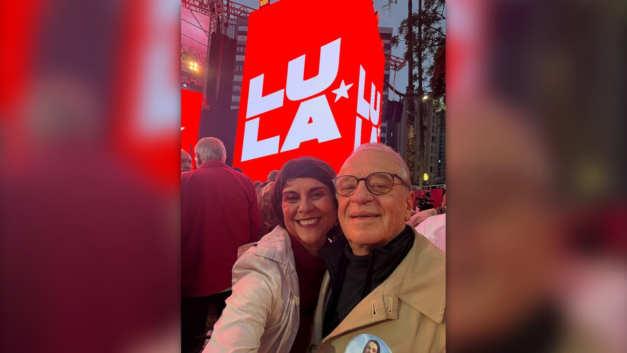 Ex-ministro de Lula critica novo lema de campanha do petista