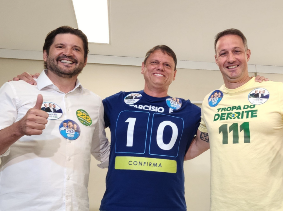 “Estou muito confiante na vitória de Tarcísio no 1º turno”, diz Derrite