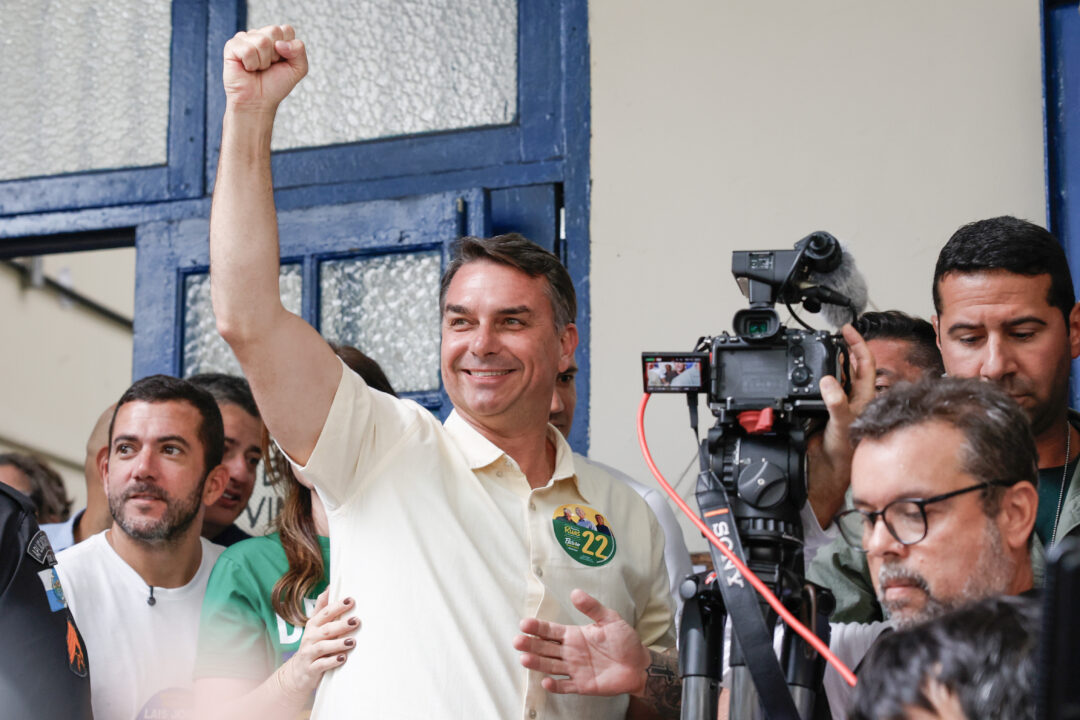 A era do PT acabou, diz Flávio. E agora? 