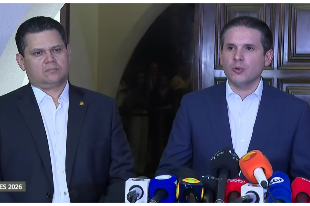 “Dia de alegria”, diz Hugo Motta ao celebrar vitória de Lula