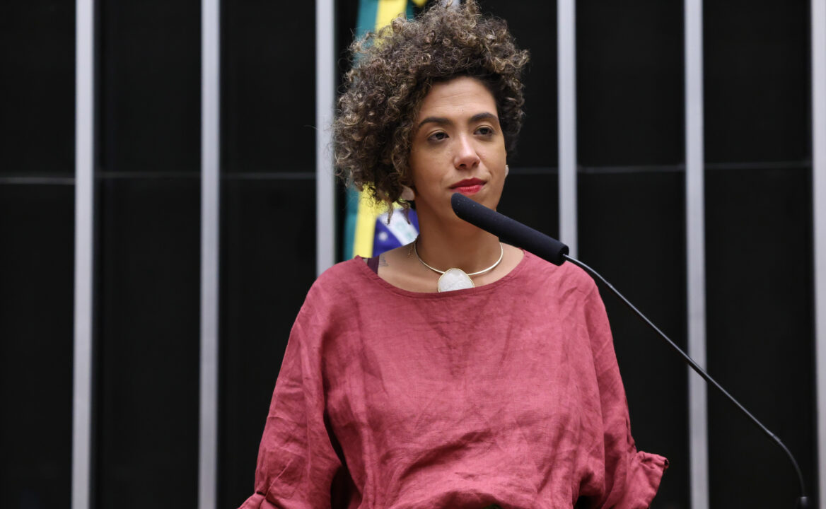 Crusoé: Deputada do PSOL exonera assessor preso por exploração sexual de menores
