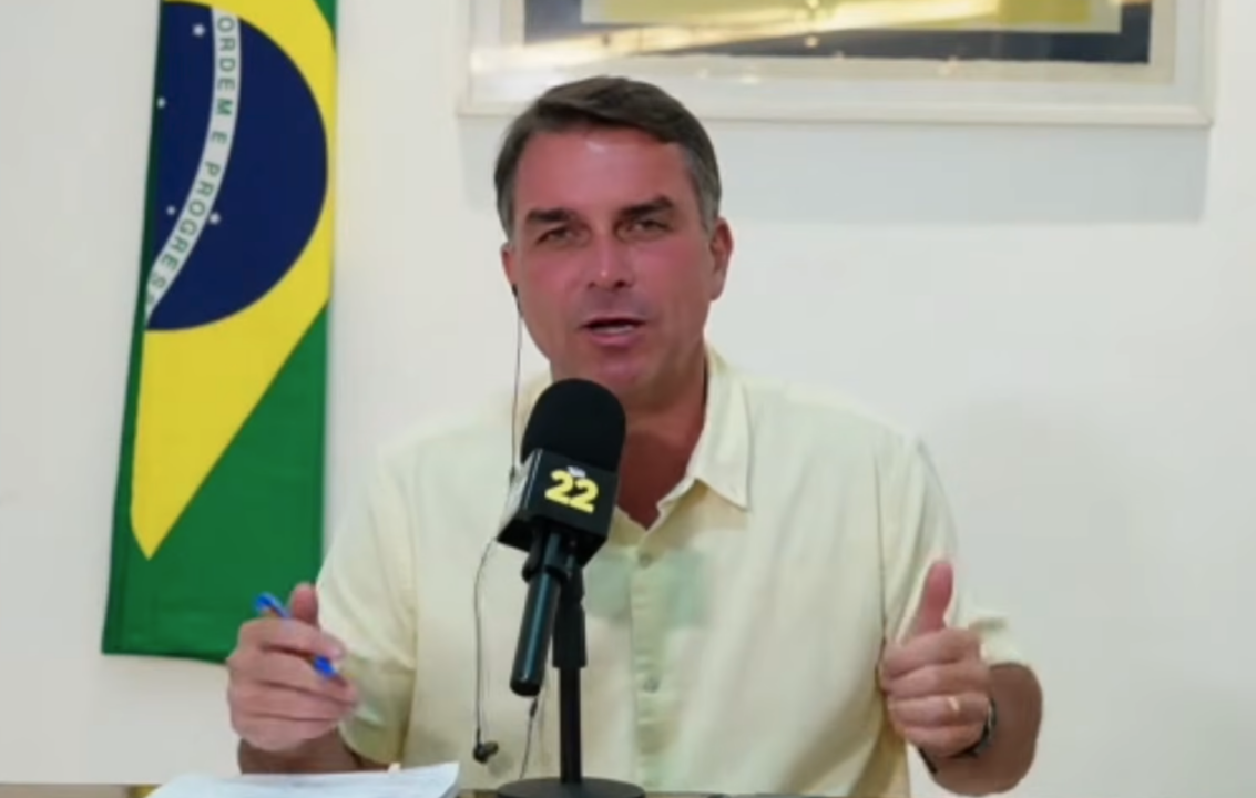 Flávio pede voto a senadores favoráveis a impeachment no STF