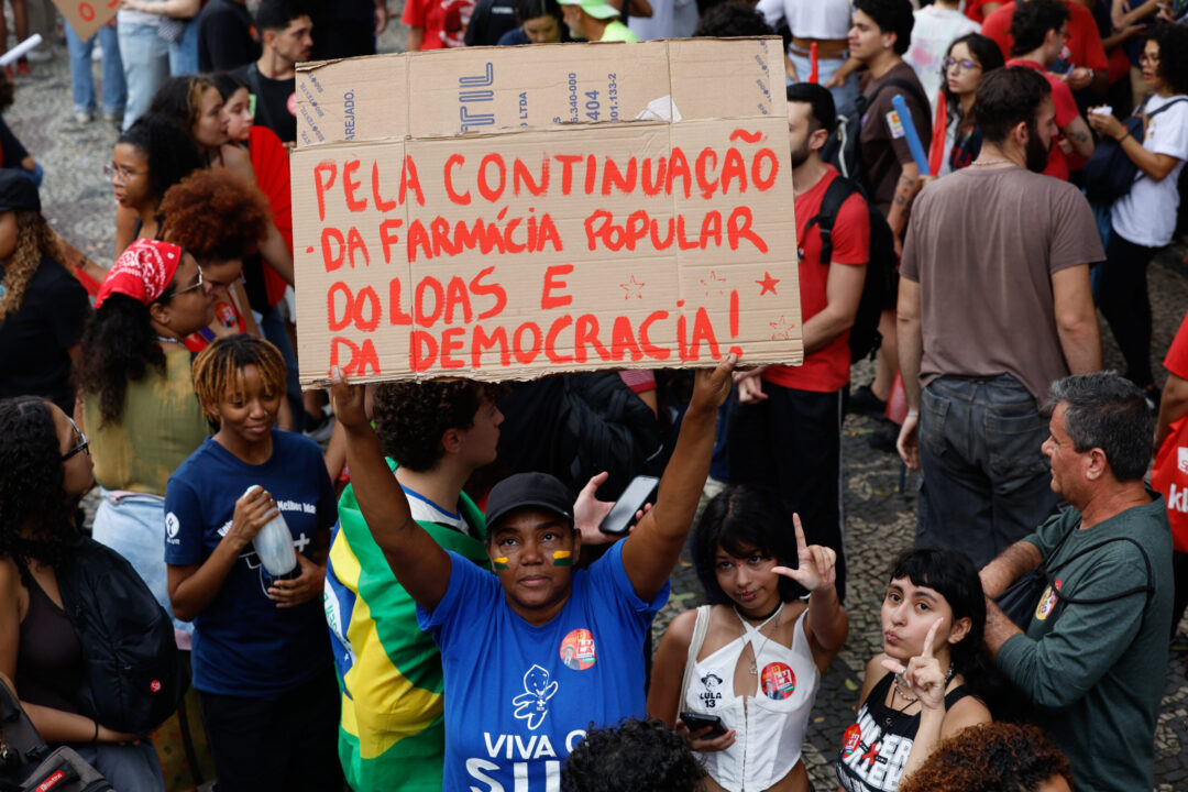 Crusoé: Nova aposta no medo