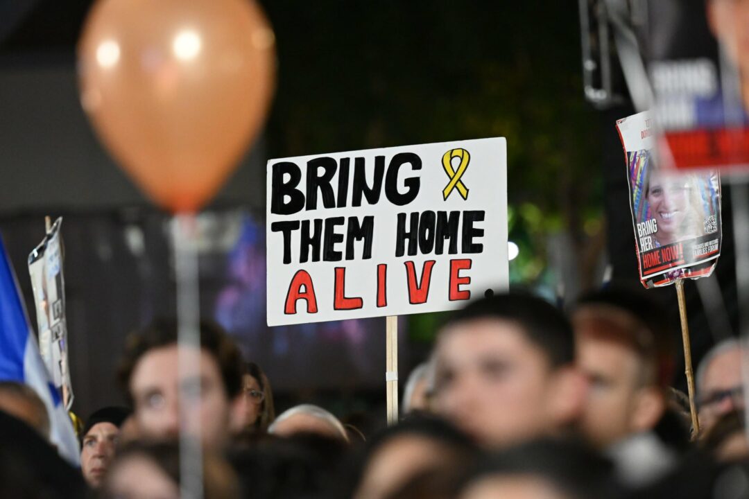 Crusoé: Luto e eleição marcam três anos do 7 de Outubro em Israel